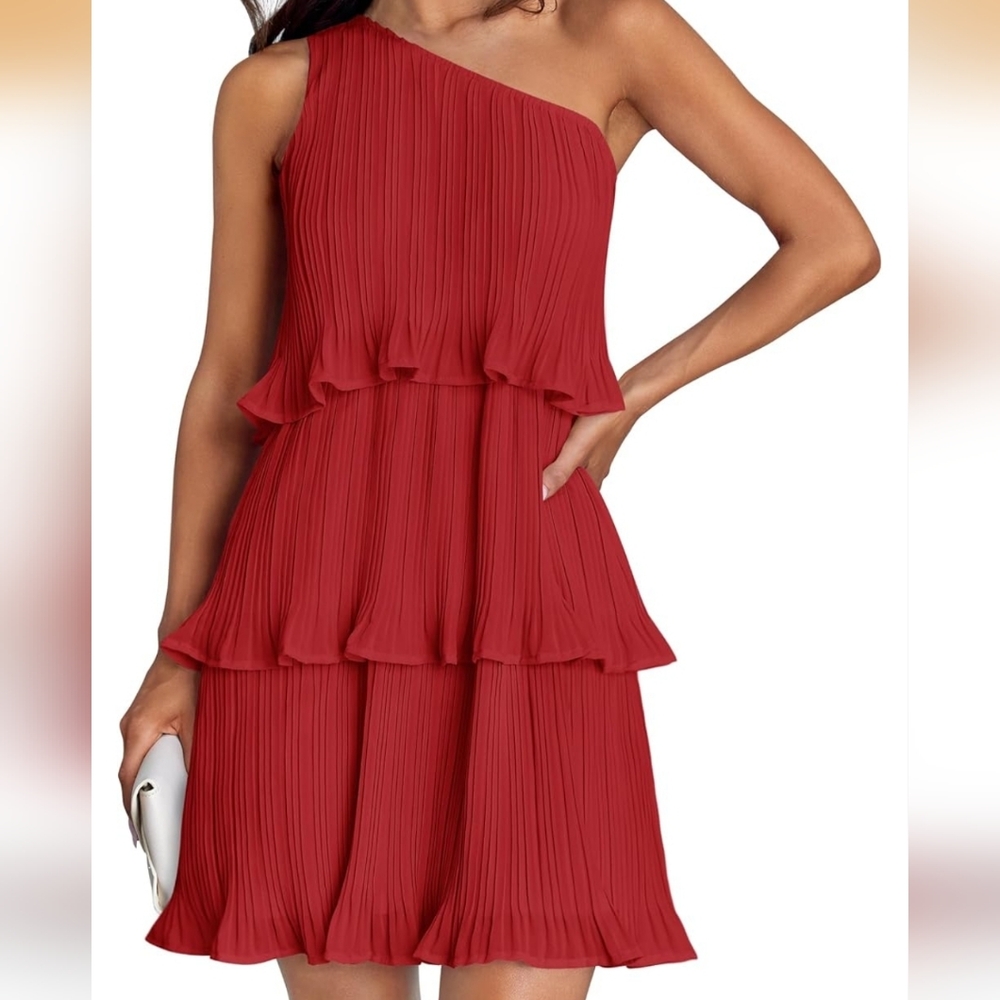Elegant Red Pleated Dress